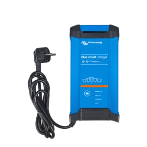 Victron Energy Blue Smart IP22 12V 30A (3) akkumulátortöltő