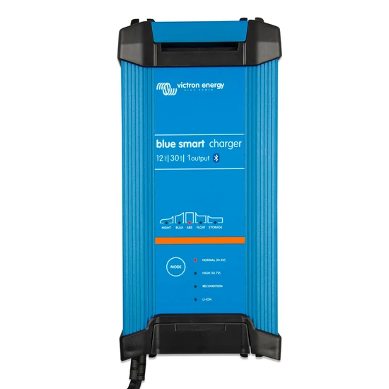 Victron Energy Blue Smart IP22 12/30(1) 12V 30A akkumulátortöltő
